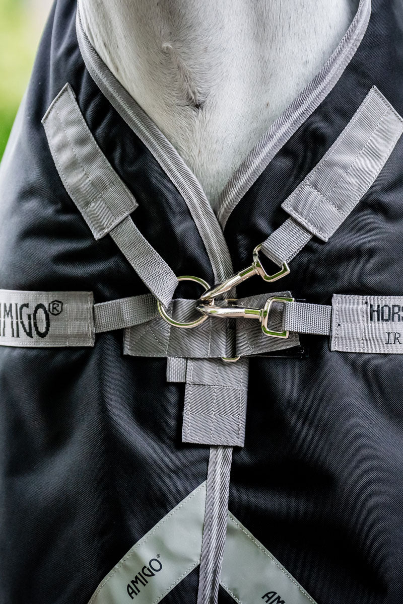 Amigo Bravo 12 Plus Turnout 400g Black/Titanium Grey & Silver