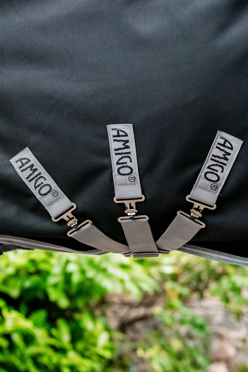 Amigo Bravo 12 Plus Turnout 400g Black/Titanium Grey & Silver