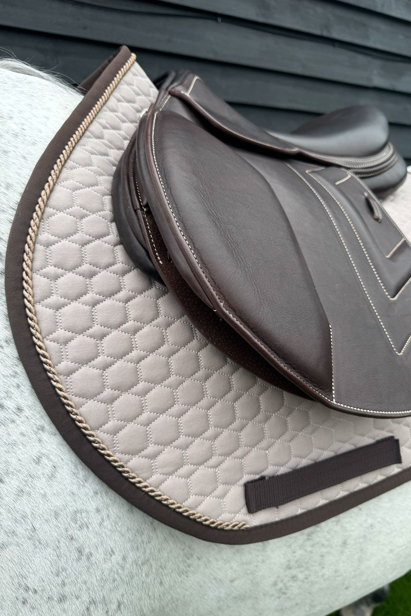 Mattes Jump Saddle Pad with Piping Walnut with Brown Binding & Pigeon Piping