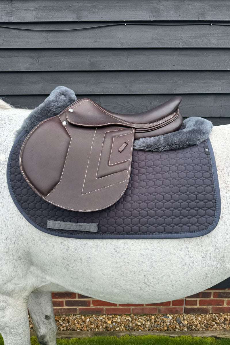 Mattes Jump Lambskin Saddle Pad Graphite/Dark Grey