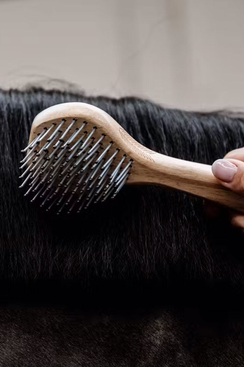 Grooming Deluxe Mane Brush