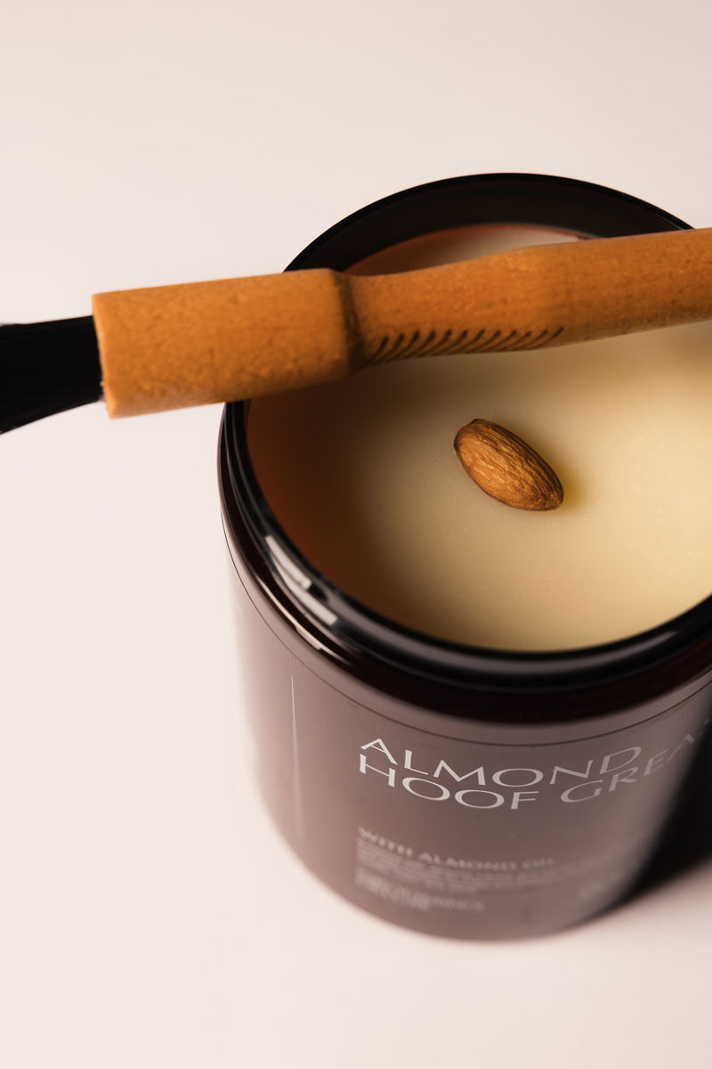 Grooming Deluxe Almond Hoof Grease 1L