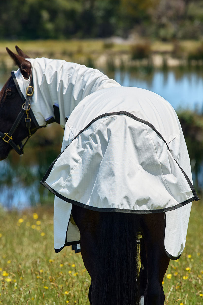 Weatherbeeta ComFITec Sweet Itch Shield Fly Sheet Combo White/Charcoal 