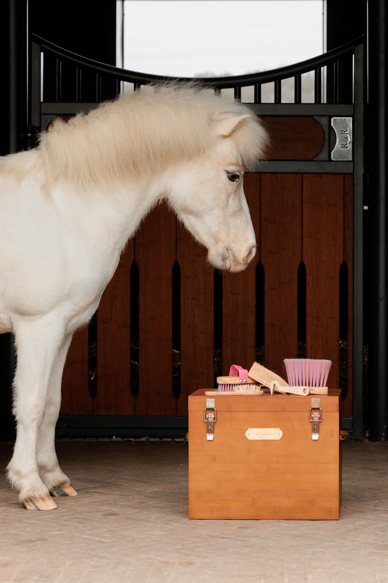 Grooming Deluxe Kids Sammy Hoof Pick Unicorn