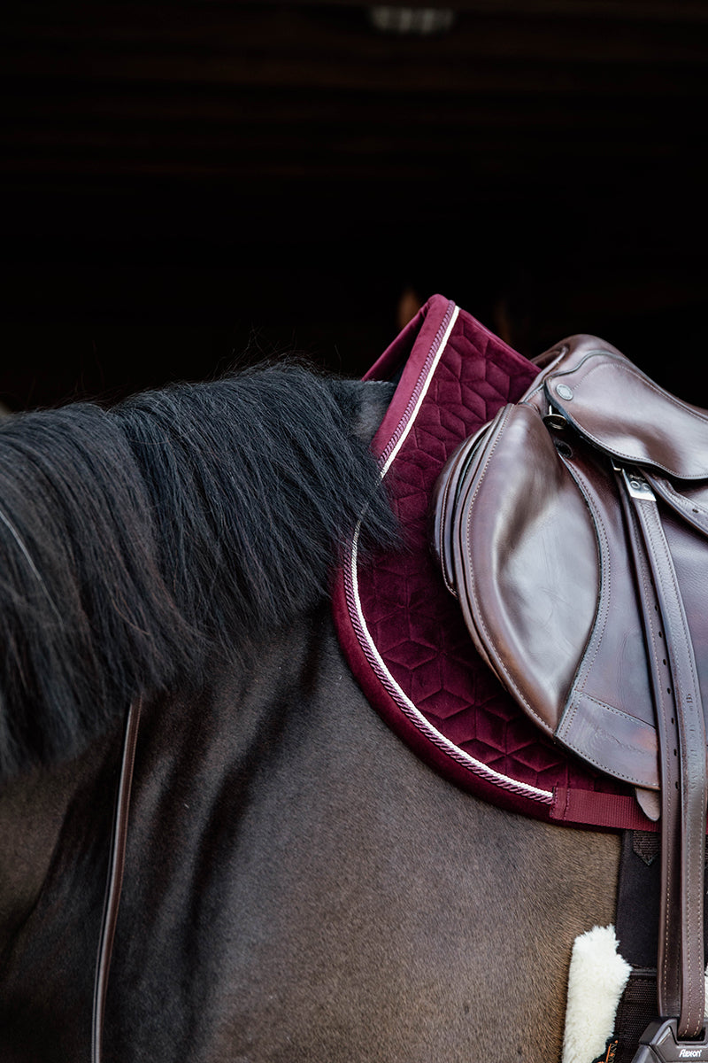 Kentucky Horsewear Velvet Jumping Saddle Pad Bordeaux 