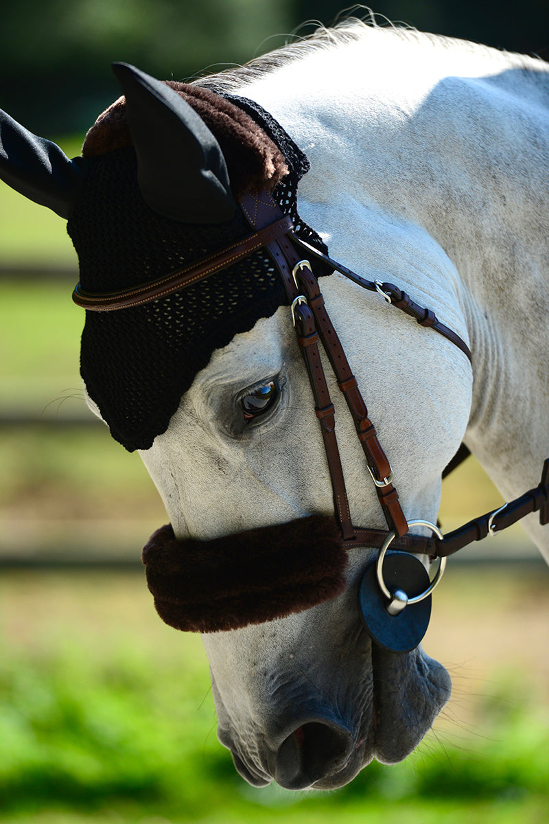 Kentucky Horsewear Sheepskin Noseband Cover Black