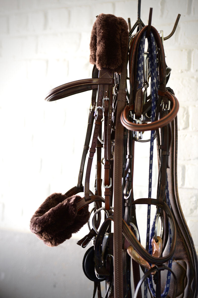 Kentucky Horsewear Sheepskin Noseband Cover Brown