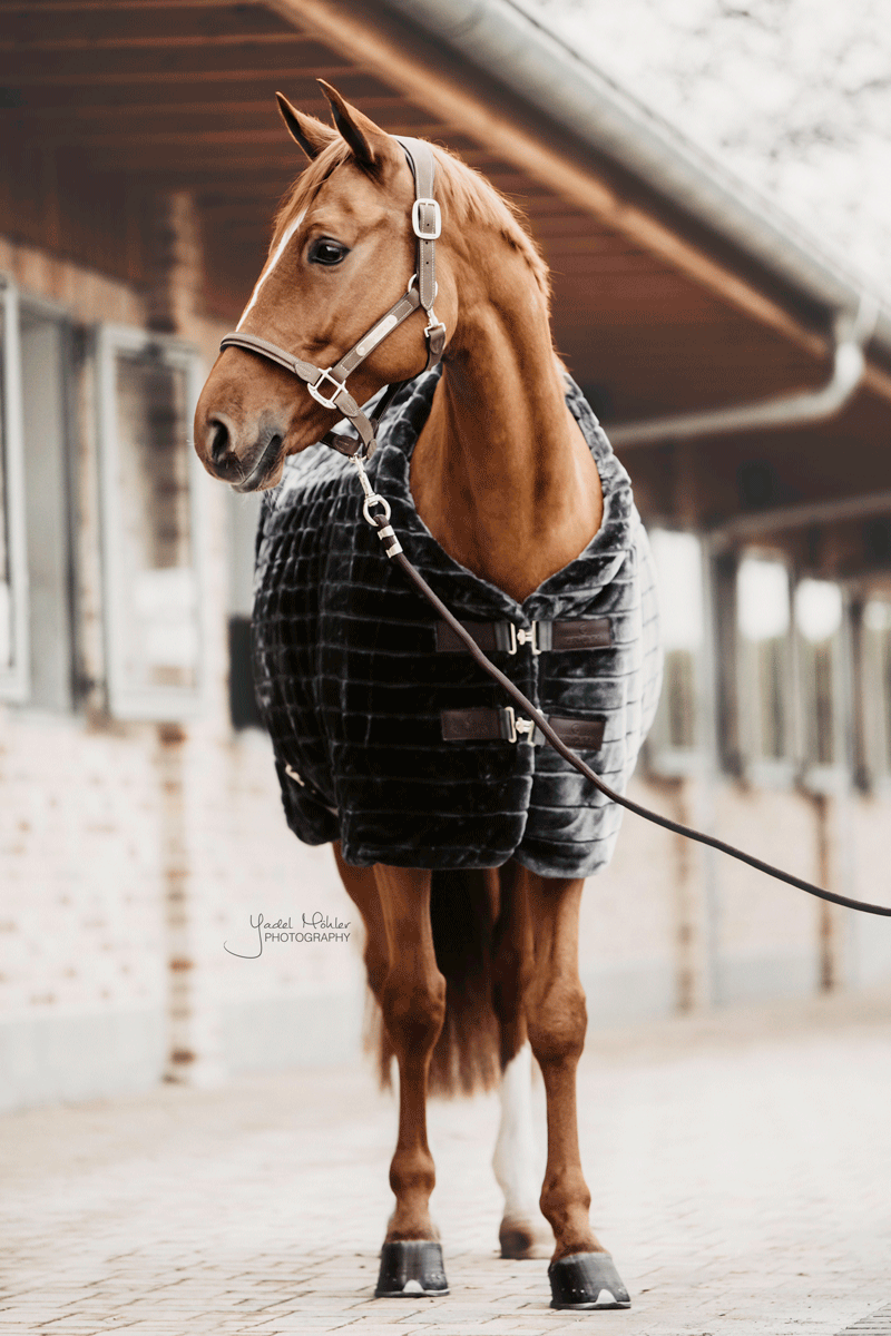 Kentucky Horsewear Faux Fur Rug