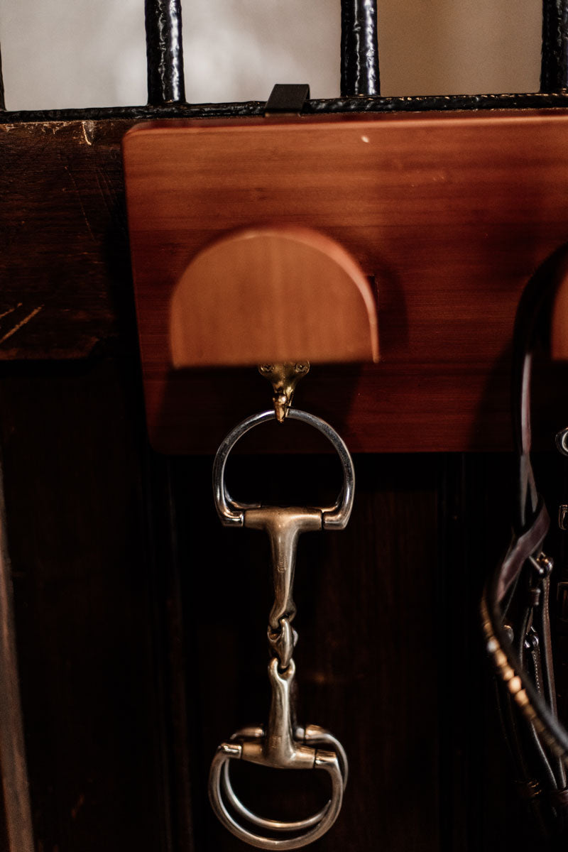 Grooming Deluxe Wooden Bridle Rack