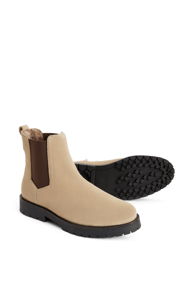 Fairfax & Favor Sheepskin Boudica Boot Caramel Suede