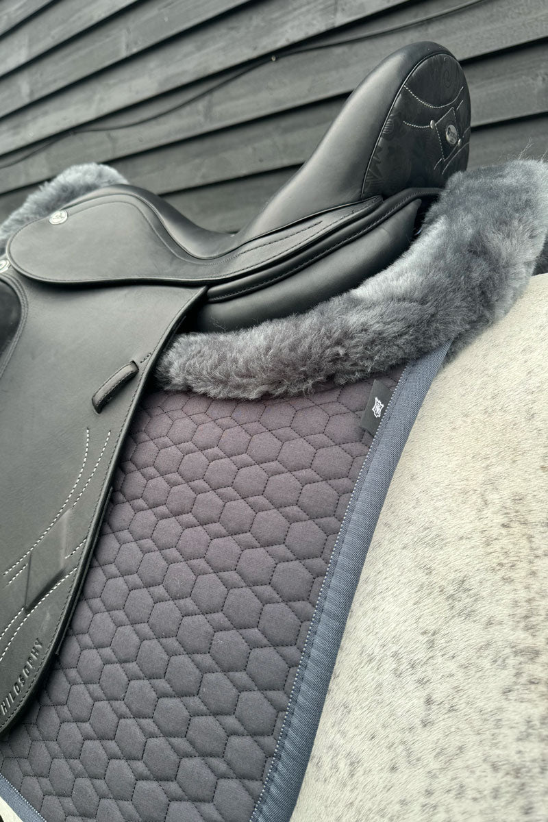 Mattes Dressage Lambskin Saddle Pad Graphite/Dark Grey