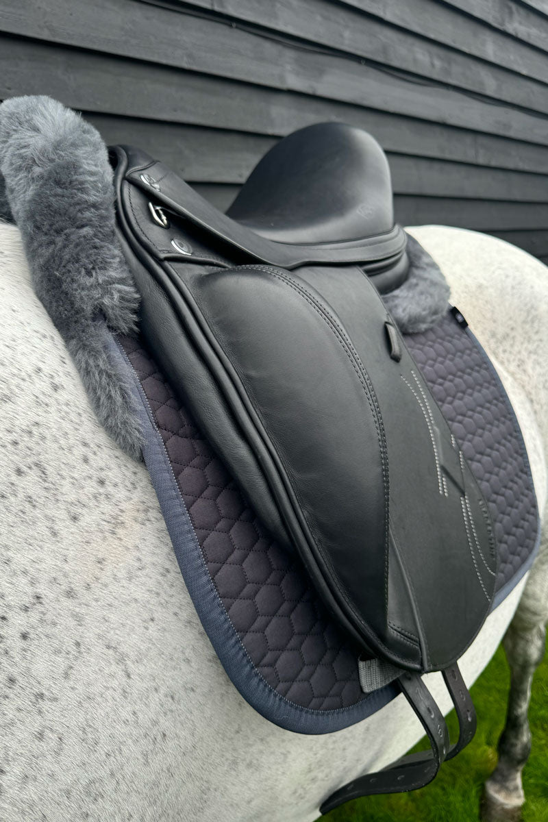 Mattes Dressage Lambskin Saddle Pad Graphite/Dark Grey