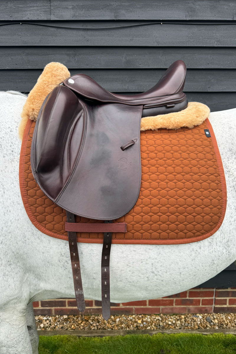 Mattes Dressage Lambskin Saddle Pad Nougat/Honey