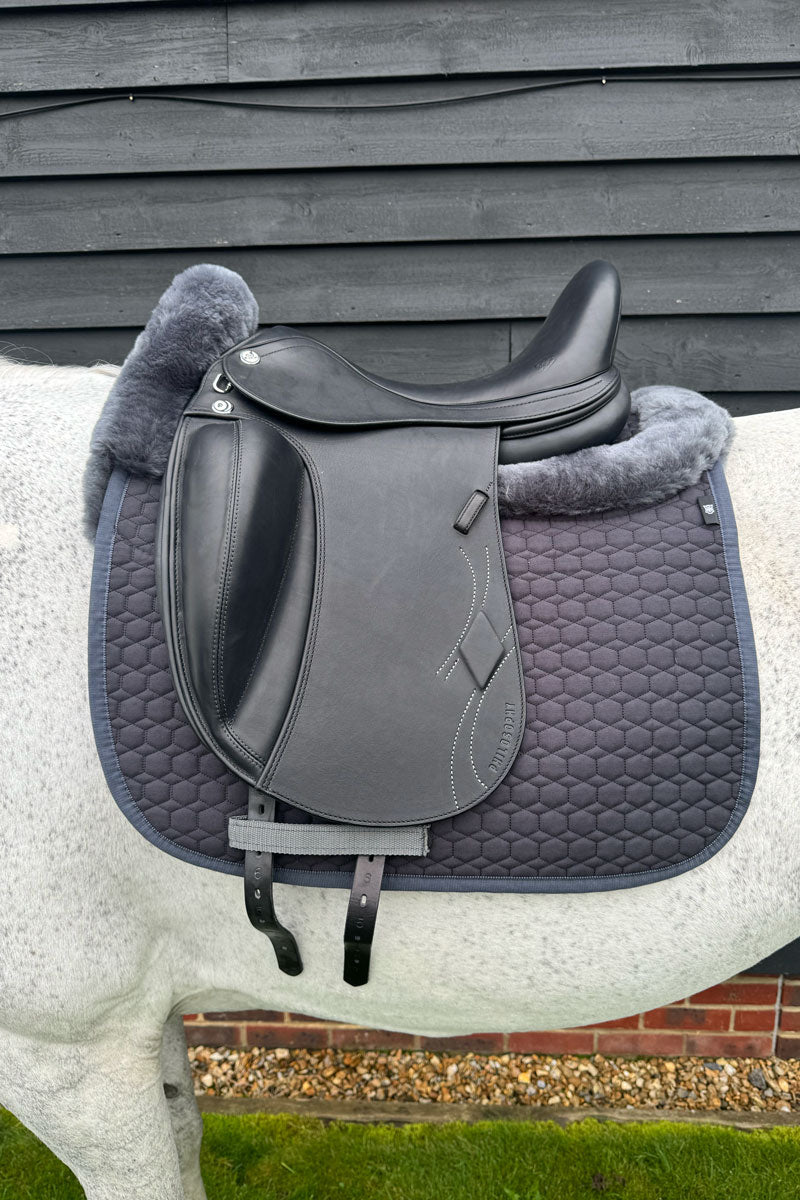 Mattes Dressage Lambskin Saddle Pad Graphite/Dark Grey