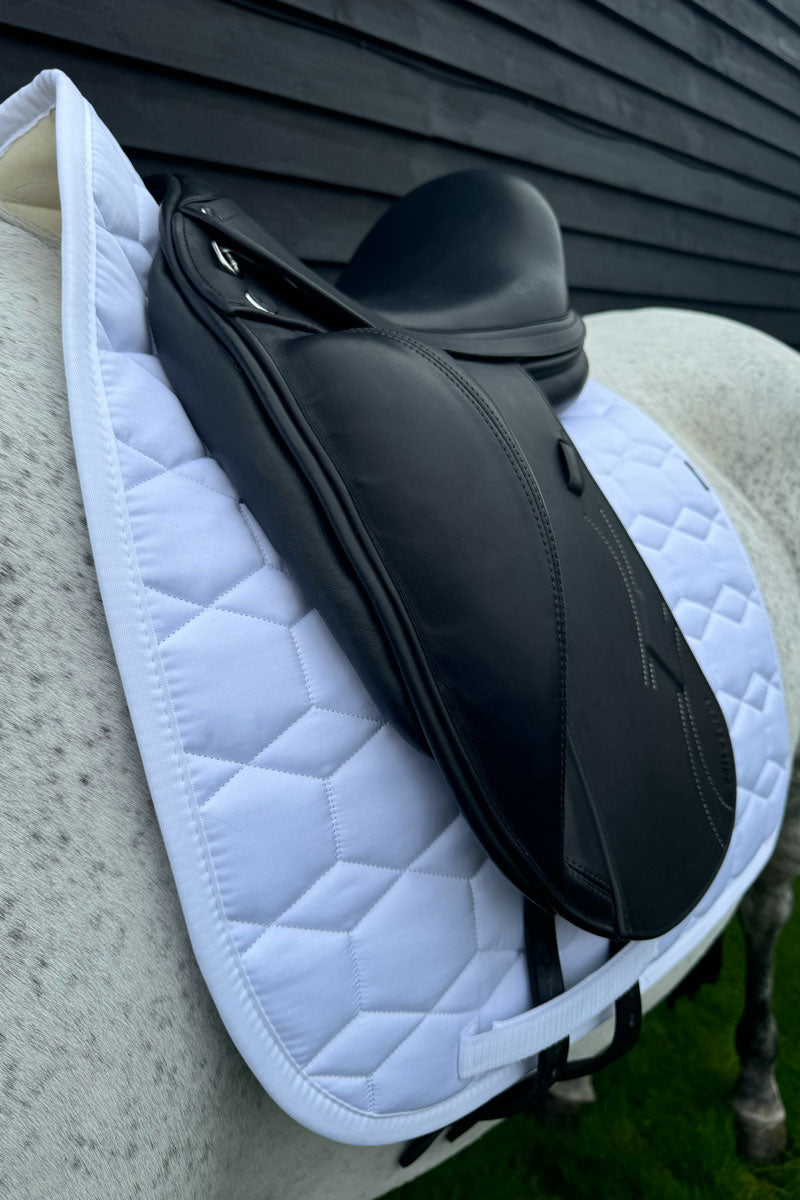 Mattes Dressage Sheen Saddle Pad White