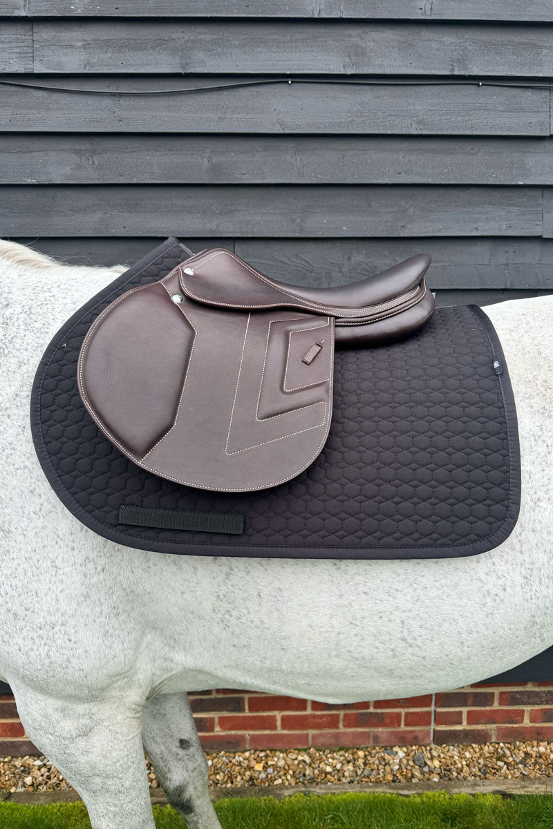 Mattes Jump Saddle Pad Black/Black