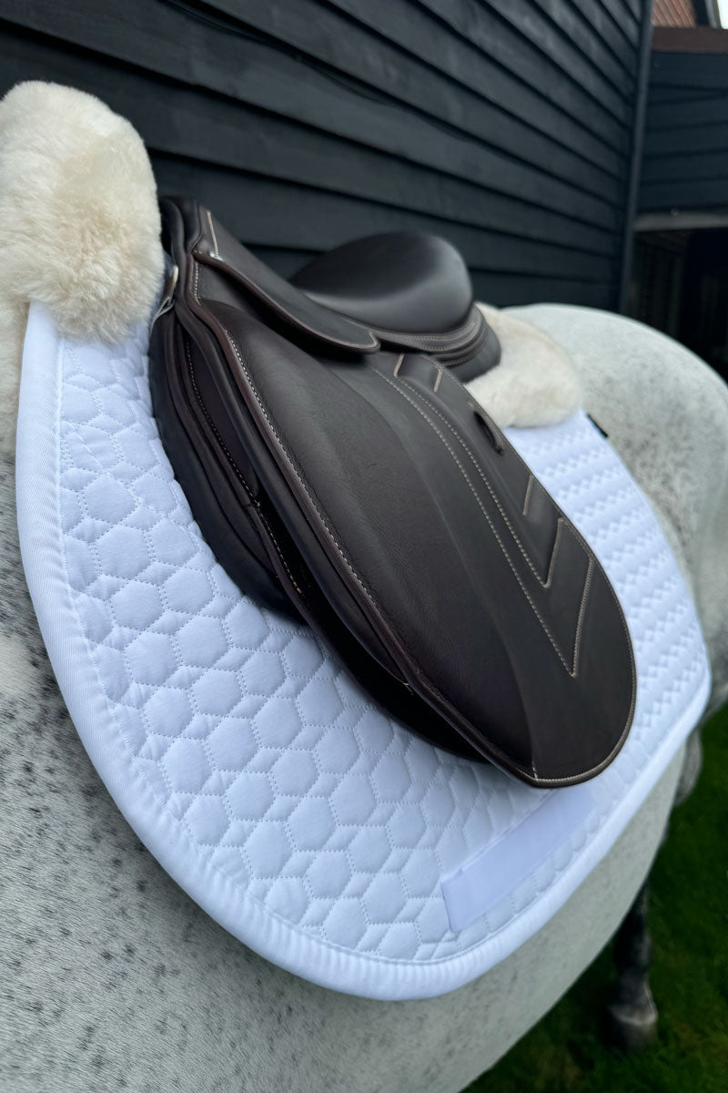 Mattes Jump Lambskin Saddle Pad White/Linen