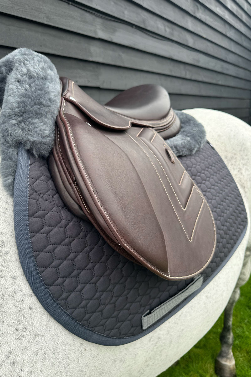 Mattes Jump Lambskin Saddle Pad Graphite/Dark Grey 