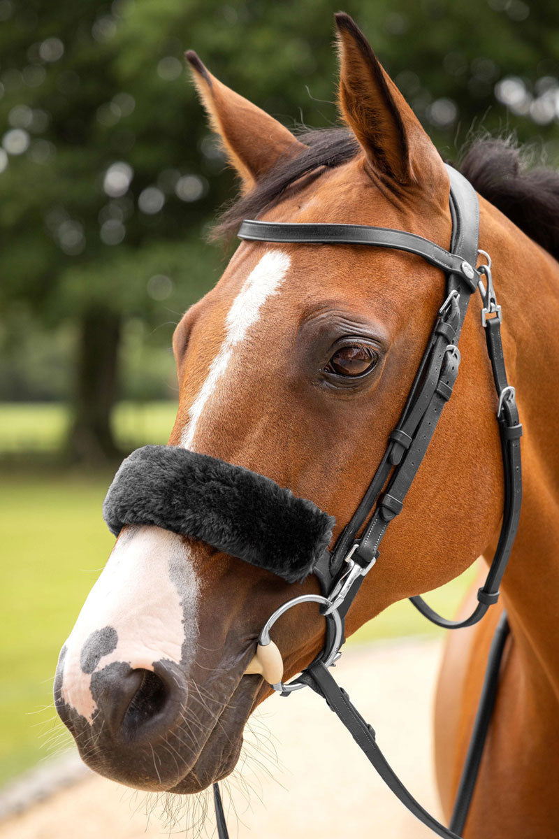 Le Mieux Simuwool Noseband Cover Black