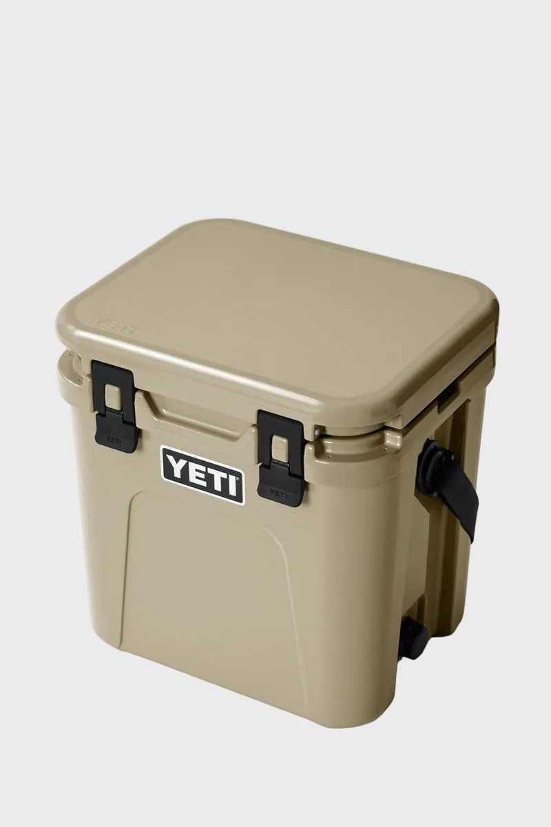 YETI Roadie 24 Cool Box Tan
