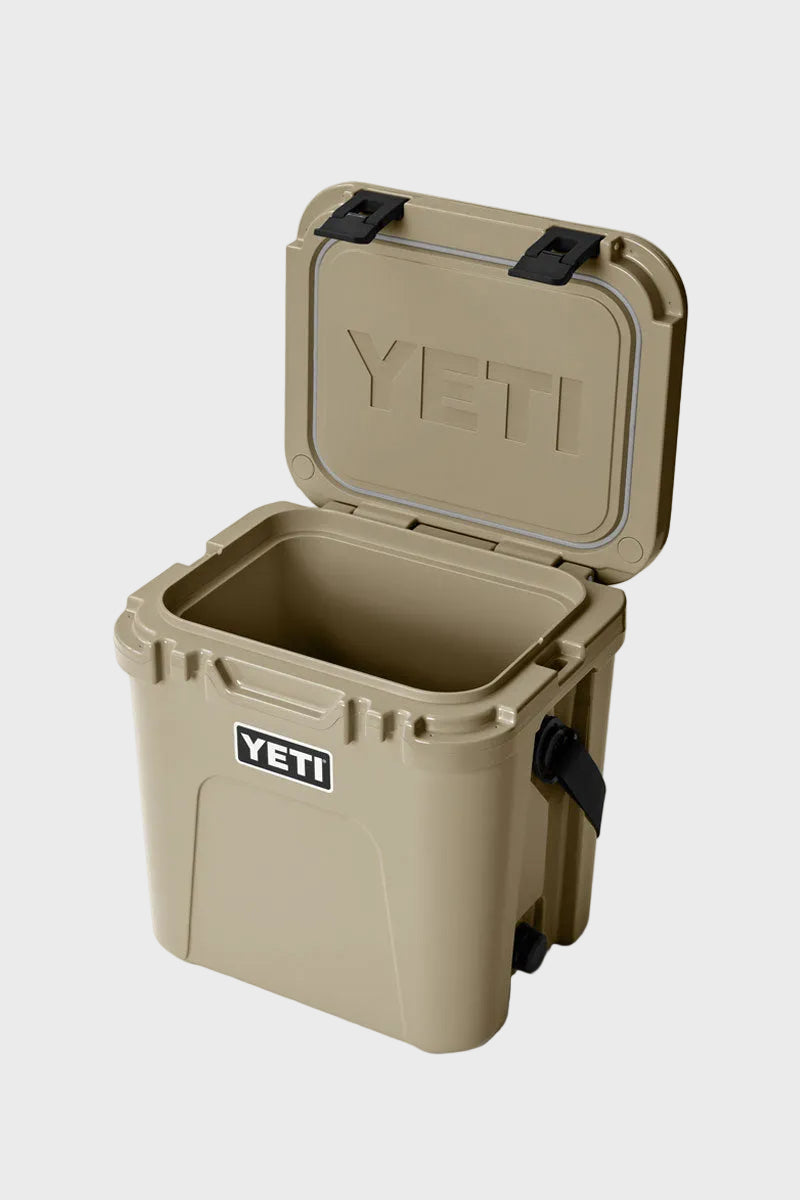 YETI Roadie 24 Cool Box Tan