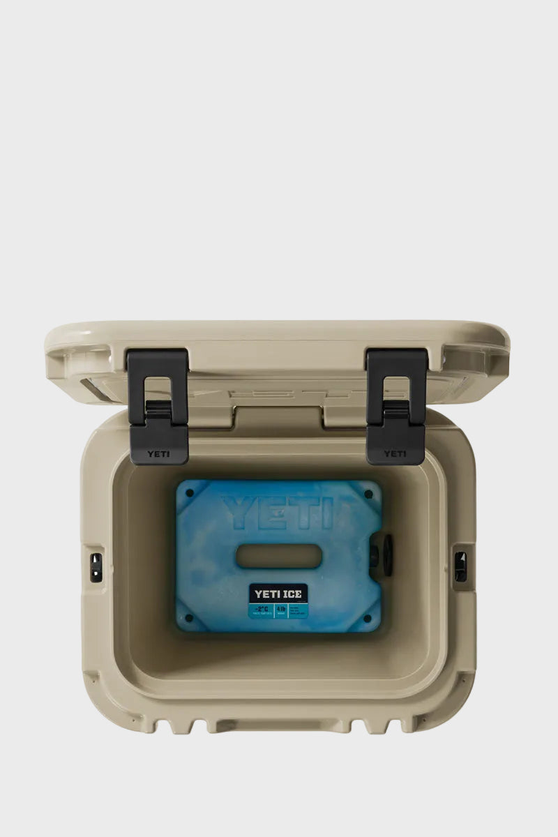YETI Roadie 24 Cool Box Tan