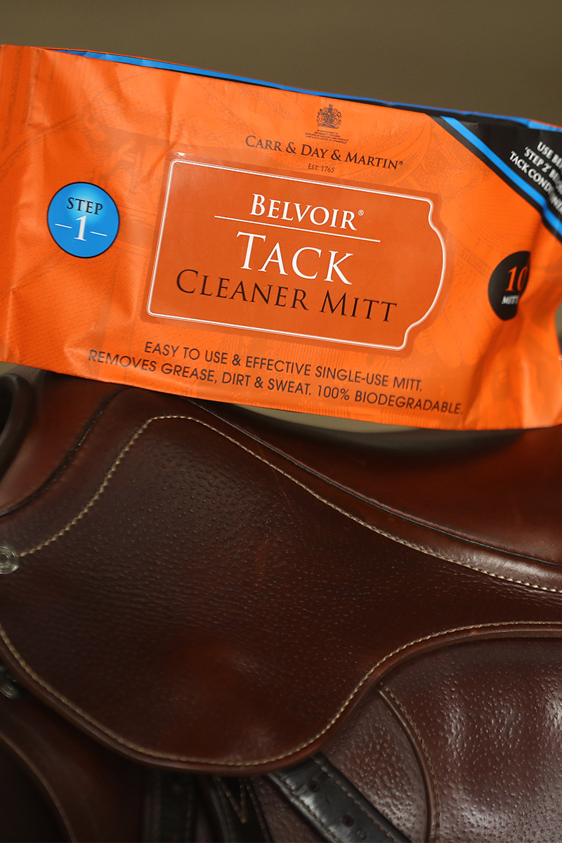 Carr & Day & Martin Belvoir Tack Cleaner Mitts